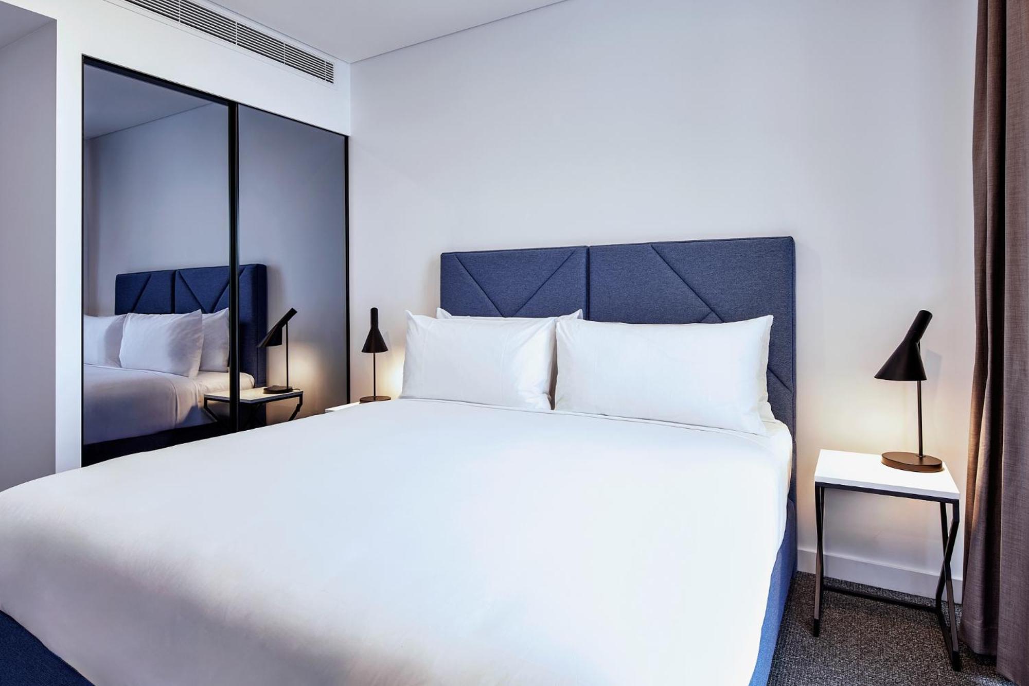 Meriton Suites Ливърпул Екстериор снимка Bedroom