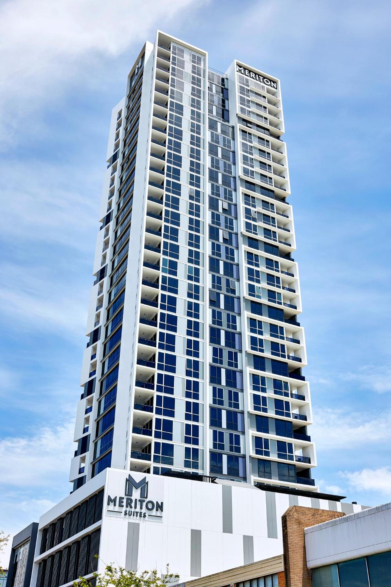 Meriton Suites Ливърпул Екстериор снимка The Panorama