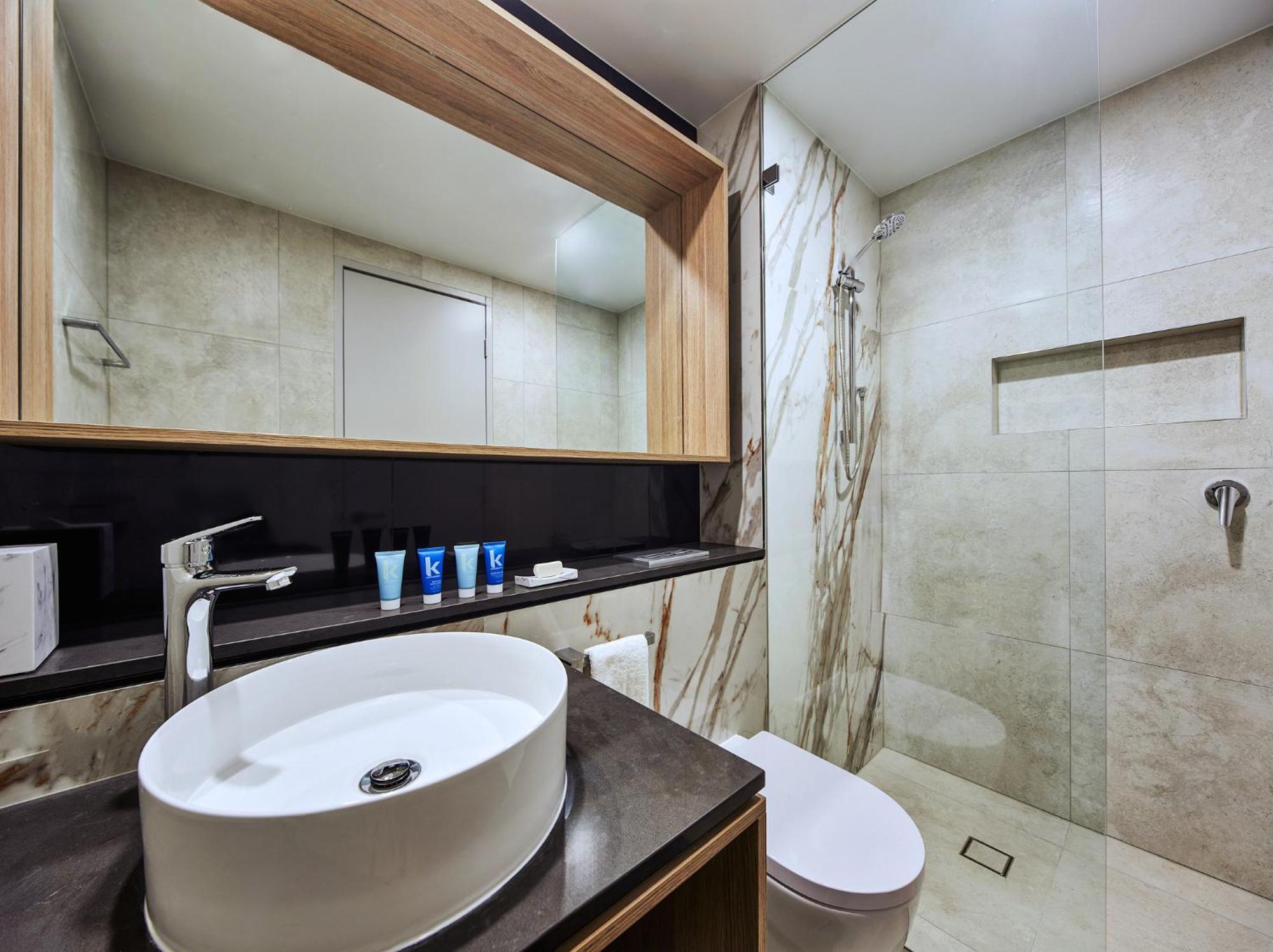 Meriton Suites Ливърпул Екстериор снимка Bathroom